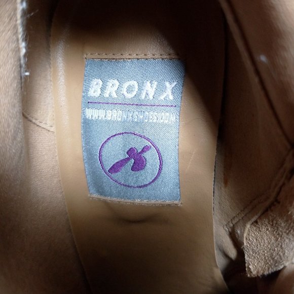 Women's Soft Tan Brazilian Leather Ankle Boots With Stiletto Heels - Picture 7 of 7